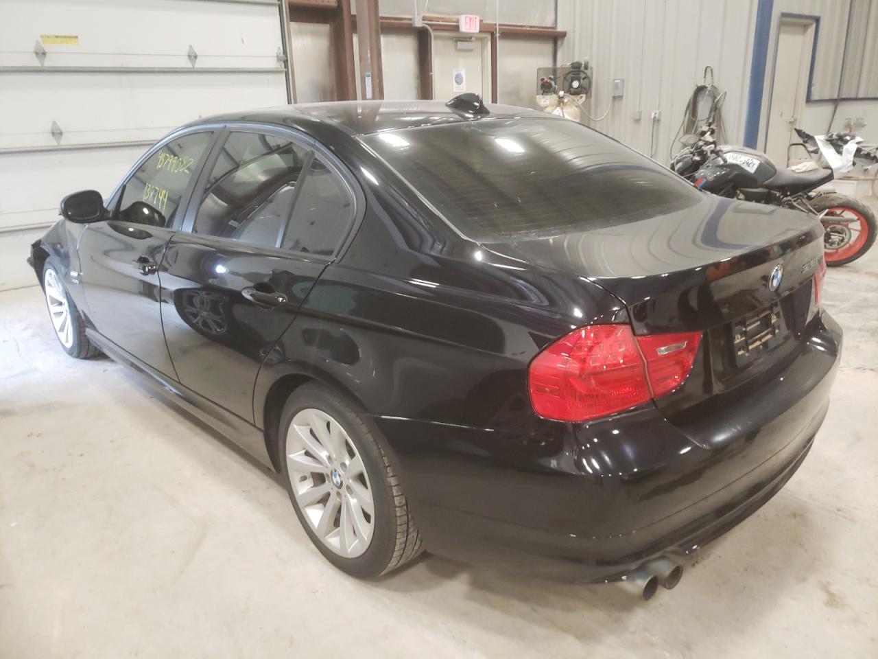 Photo 3 from auction – 2011 BMW 328 XI with VIN WBAPK7C56BA816276