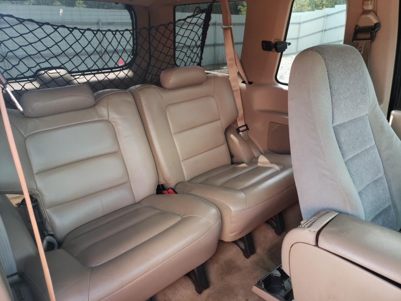 Photo 6 from auction – 2001 FORD EXPLORER S with VIN 1FMYU60E01UB30730