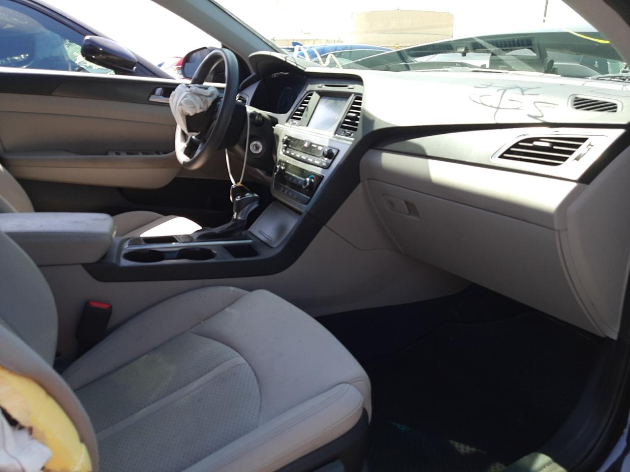 Photo 18 from auction – 2017 HYUNDAI SONATA SPO with VIN 5NPE34AF5HH477867