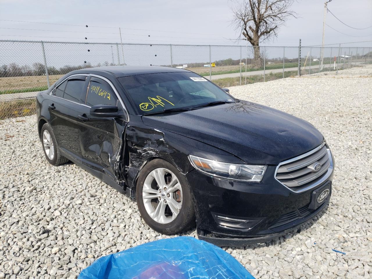 FORD TAURUS SEL 2016 with VIN 1FAHP2E83GG116261 - Photo from auction