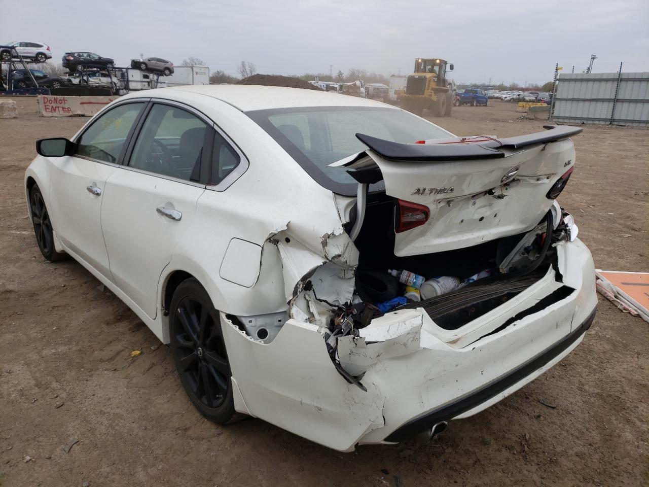 Photo 3 from auction – 2017 NISSAN ALTIMA 2.5 with VIN 1N4AL3AP1HC480039