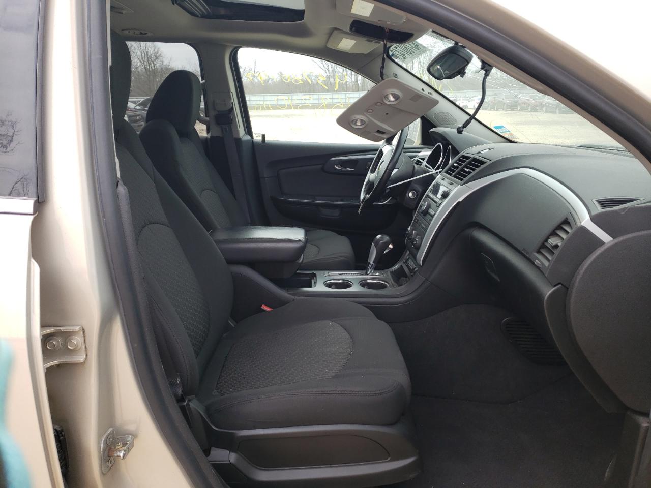 Photo 5 from auction – 2012 CHEVROLET TRAVERSE L with VIN 1GNKRGED1CJ262747