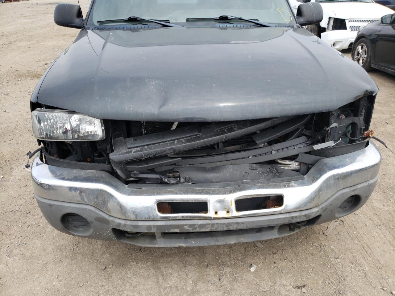 Photo 9 from auction – 2004 GMC NEW SIERRA with VIN 1GTEC14X64Z282432