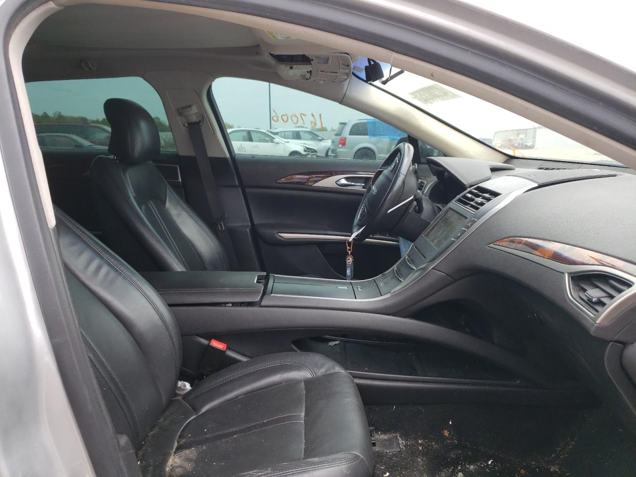 Photo 5 from auction – 2013 LINCOLN MKZ with VIN 3LN6L2JK7DR801264