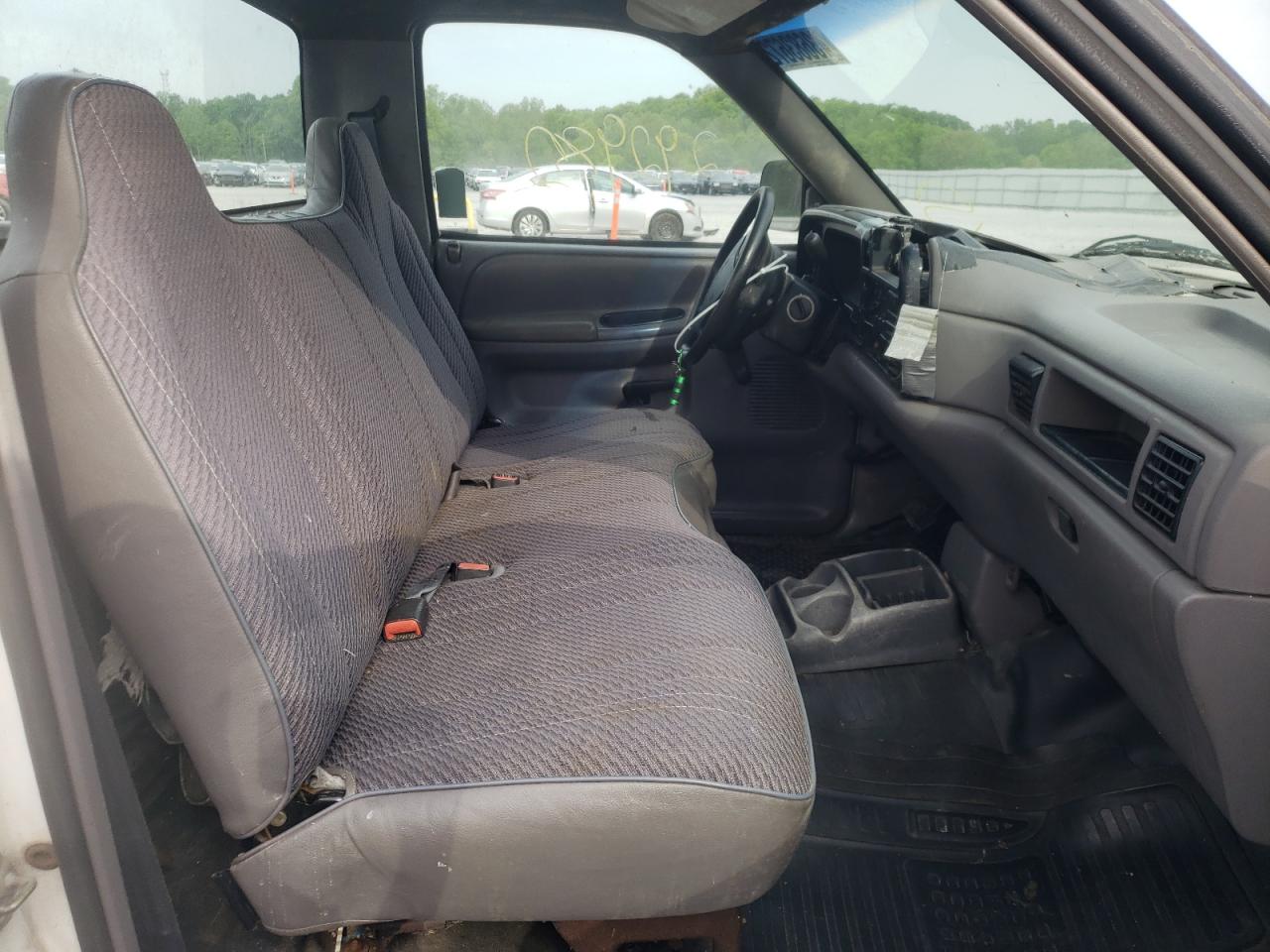 Photo 5 from auction – 1996 DODGE RAM 1500 with VIN 1B7HC16X7TS524873