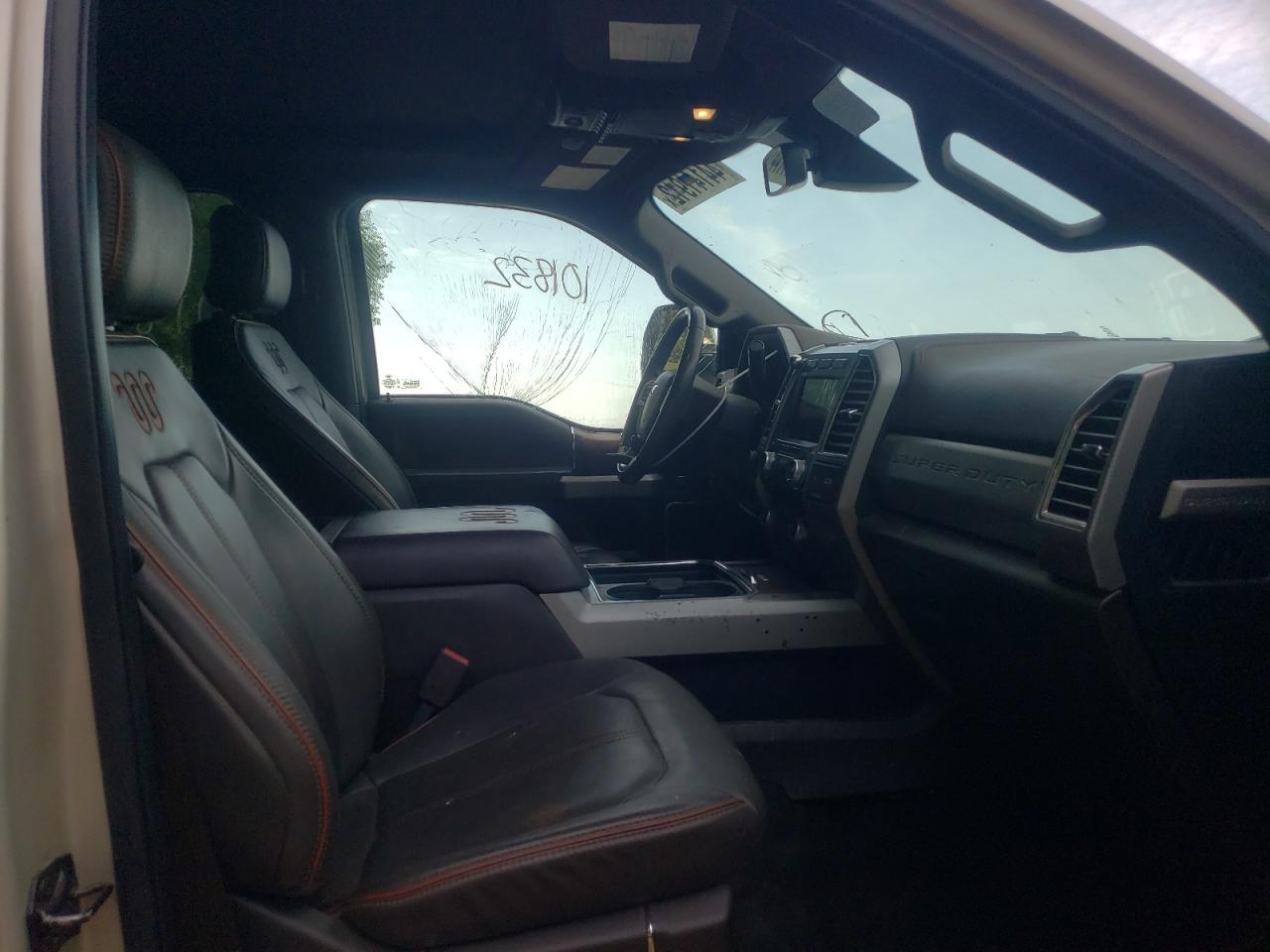 Photo 5 from auction – 2017 FORD F250 SUPER with VIN 1FT7W2BTXHED63811