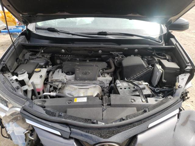 Photo 7 from auction – 2017 TOYOTA RAV4 LE with VIN 2T3BFREV0HW629622