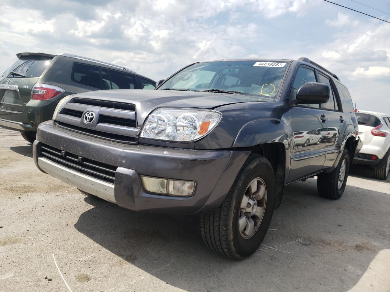 Photo 2 from auction – 2003 TOYOTA 4RUNNER SR with VIN JTEBU14R330013434