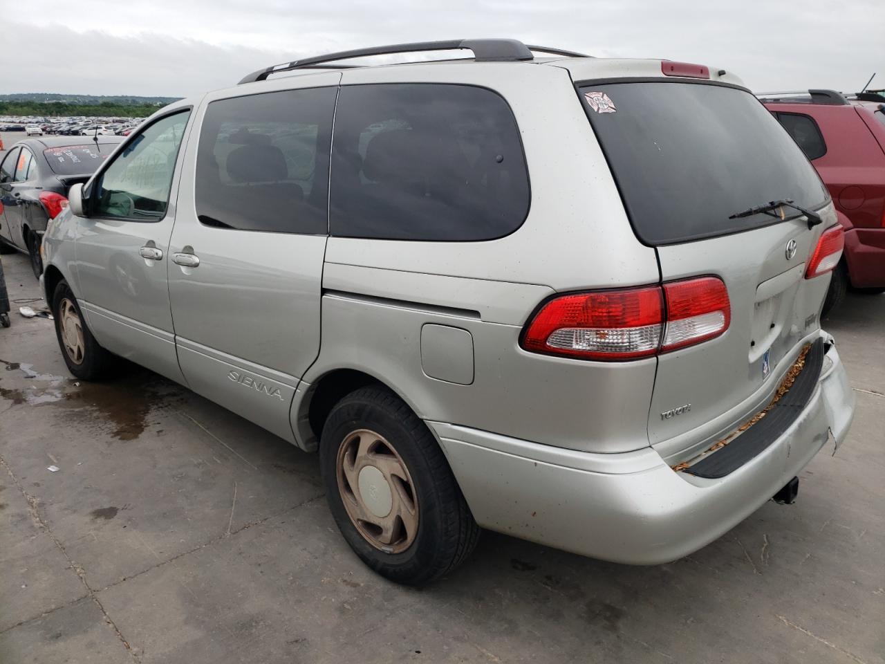 Photo 3 from auction – 2003 TOYOTA SIENNA LE with VIN 4T3ZF13C33U550942