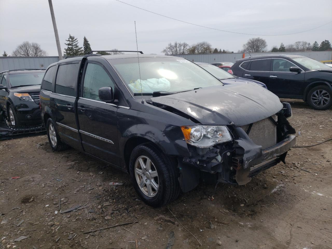 CHRYSLER TOWN & COU 2012 with VIN 2C4RC1BG3CR239695 - Photo from auction