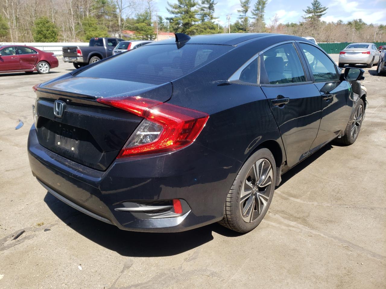 Photo 17 from auction – 2016 HONDA CIVIC EX with VIN 19XFC1F37GE210198