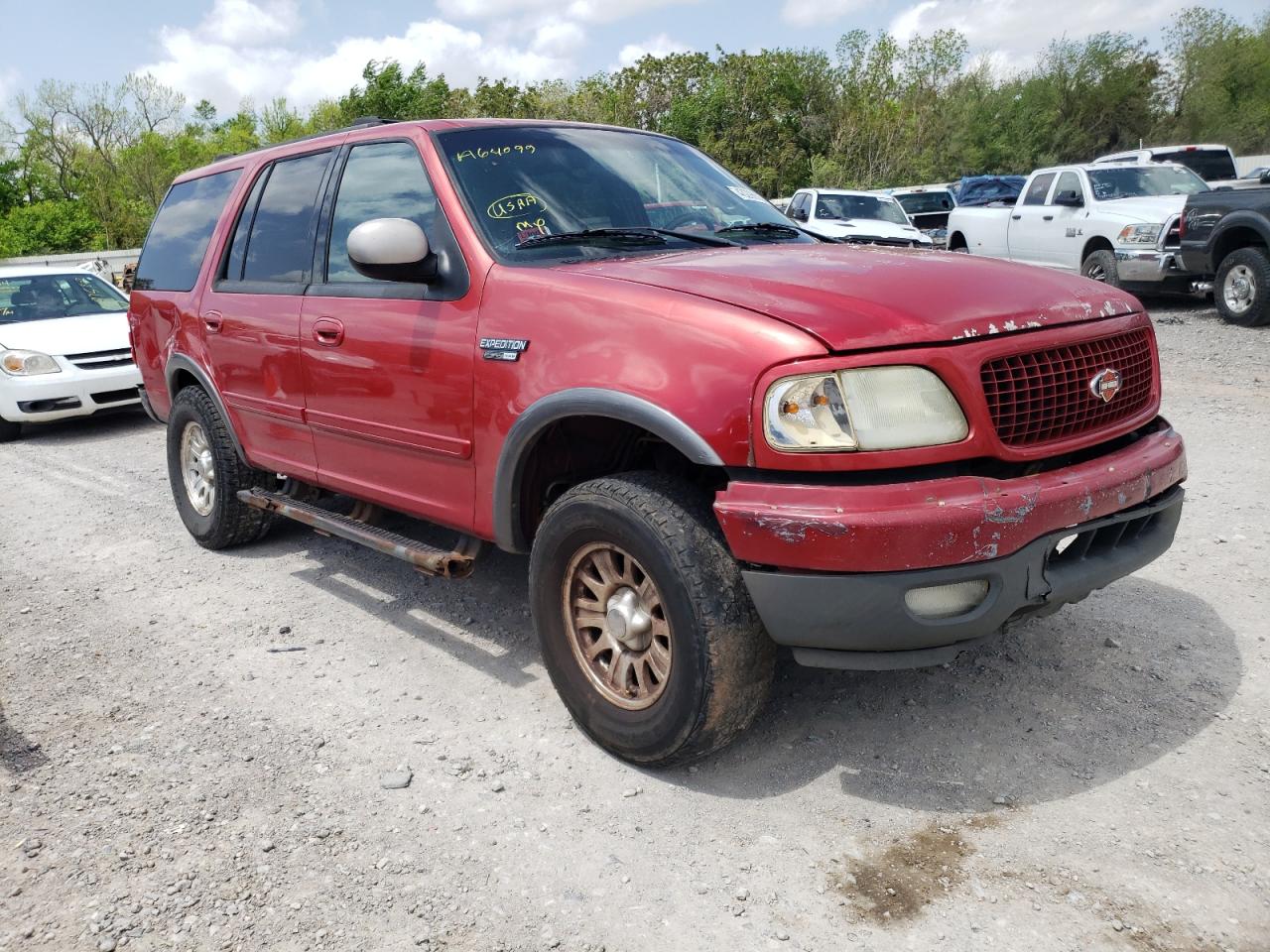 FORD EXPEDITION 2002 with VIN 1FMPU16L12LA64099 - Photo from auction