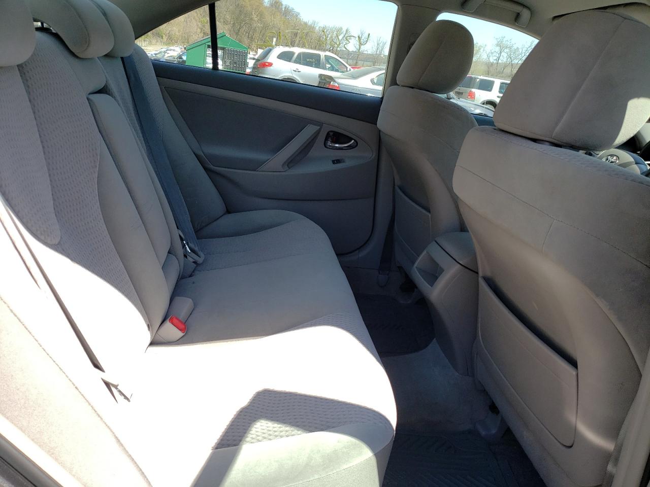 Photo 6 from auction – 2011 TOYOTA CAMRY BASE with VIN 4T1BF3EK6BU158255