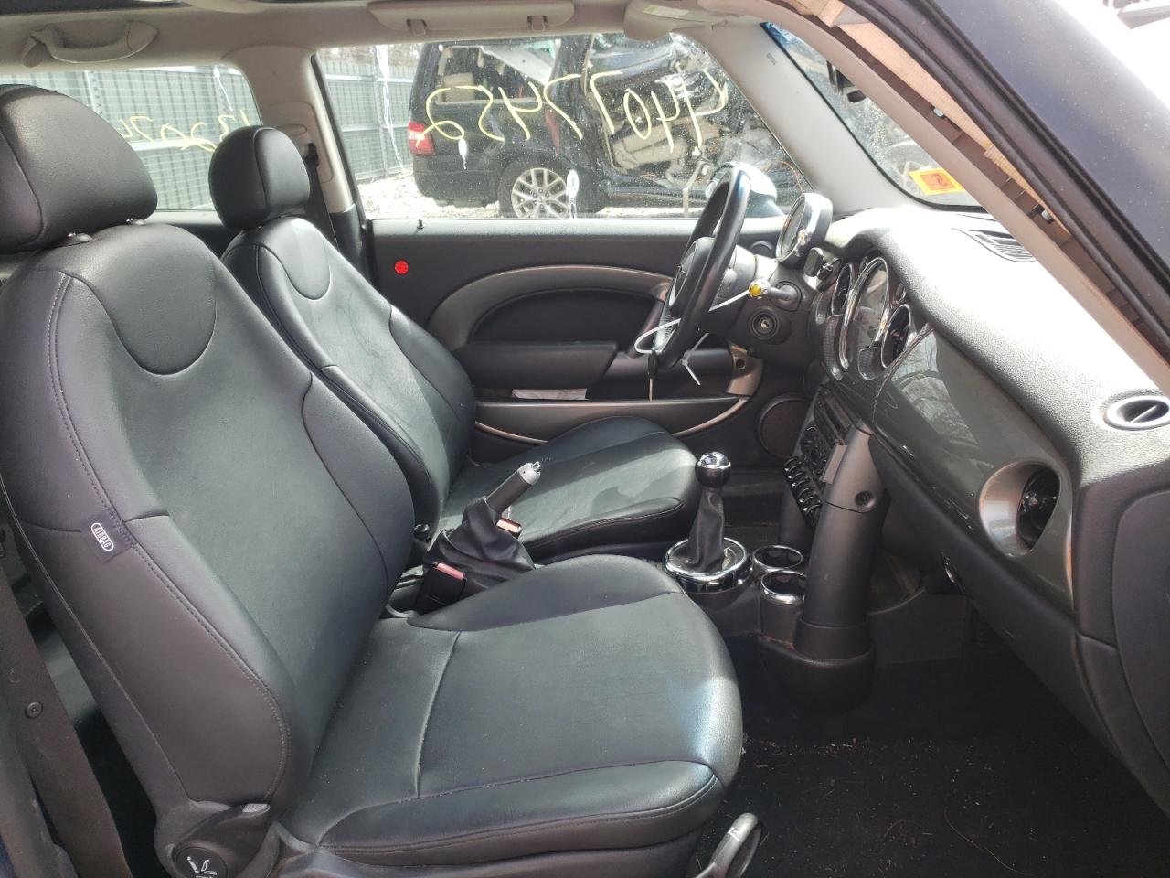 Photo 5 from auction – 2006 MINI COOPER with VIN WMWRC33576TK71553