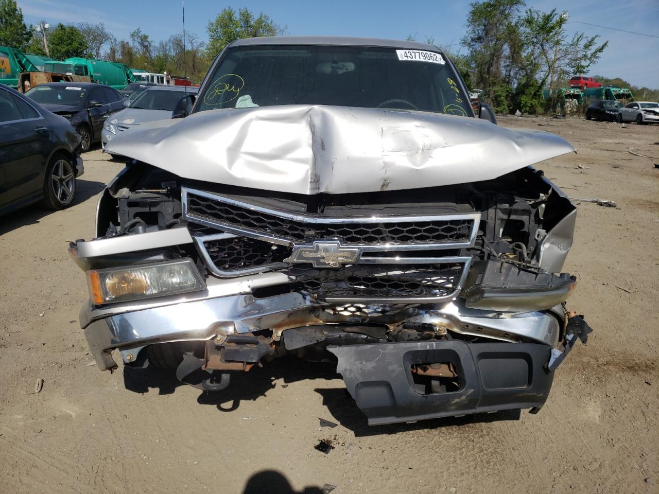 Photo 9 from auction – 2006 CHEVROLET SILVERADO with VIN 2GCEC19Z761307361