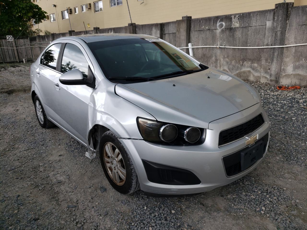 CHEVROLET SONIC LT 2015 with VIN 1G1JC5SH1F4117382 - Photo from auction