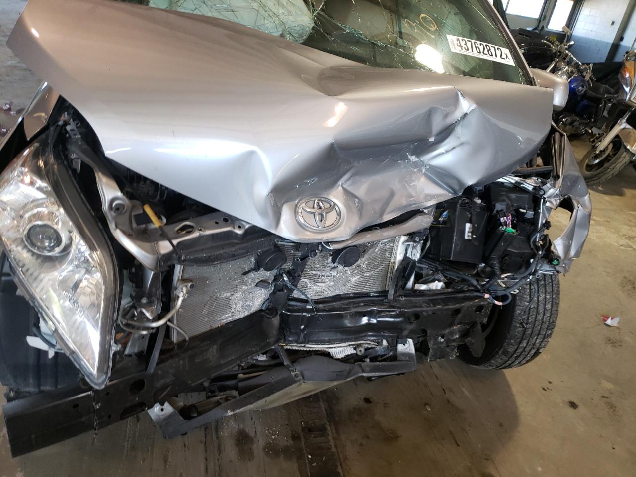 Photo 9 from auction – 2015 TOYOTA SIENNA LE with VIN 5TDKK3DC2FS569043