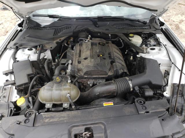 Photo 7 from auction – 2016 FORD MUSTANG with VIN 1FATP8UH0G5257797