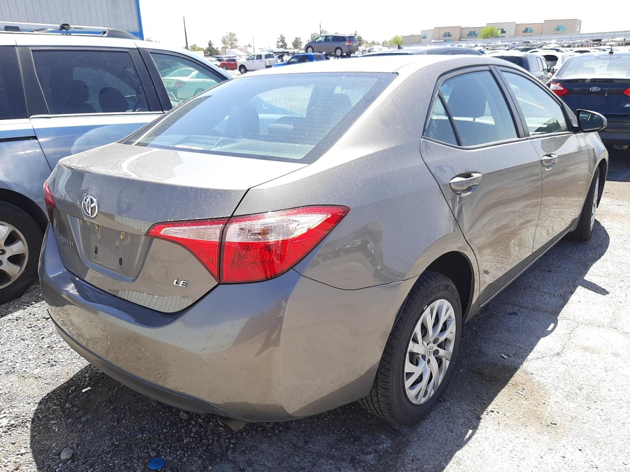 Photo 4 from auction – 2018 TOYOTA COROLLA L with VIN 2T1BURHE1JC066730