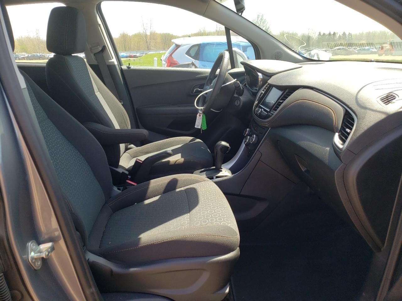Photo 5 from auction – 2020 CHEVROLET TRAX LS with VIN 3GNCJKSB2LL134723
