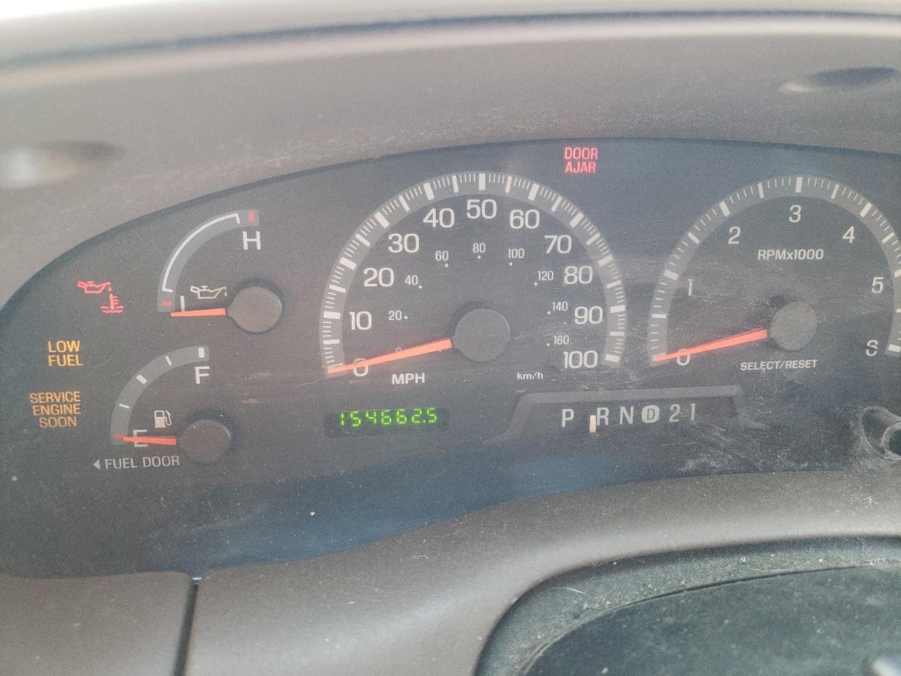 Photo 8 from auction – 1999 FORD F150 with VIN 1FTRX18W9XNA09908