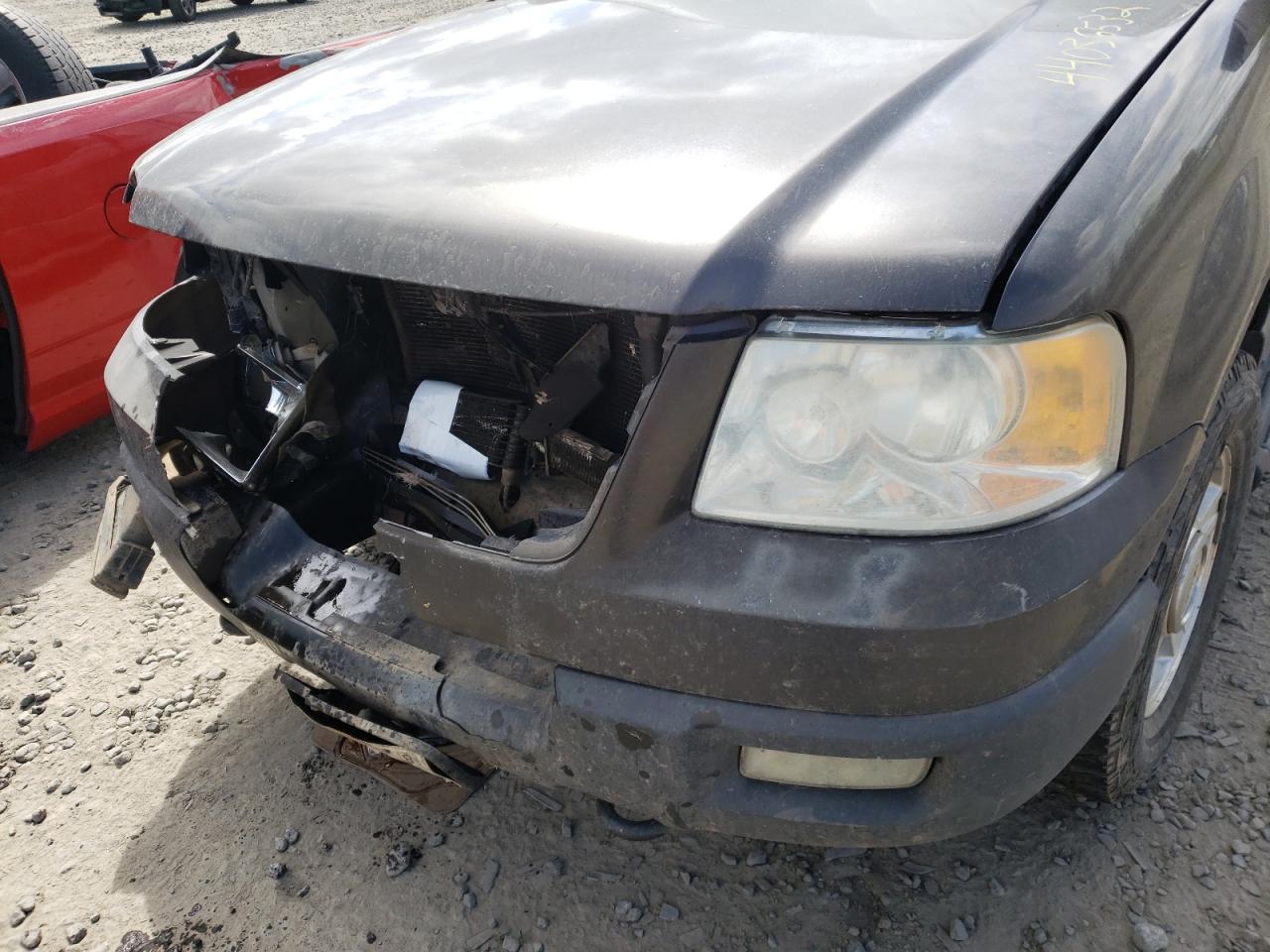 Photo 9 from auction – 2005 FORD EXPEDITION with VIN 1FMPU16515LB06731