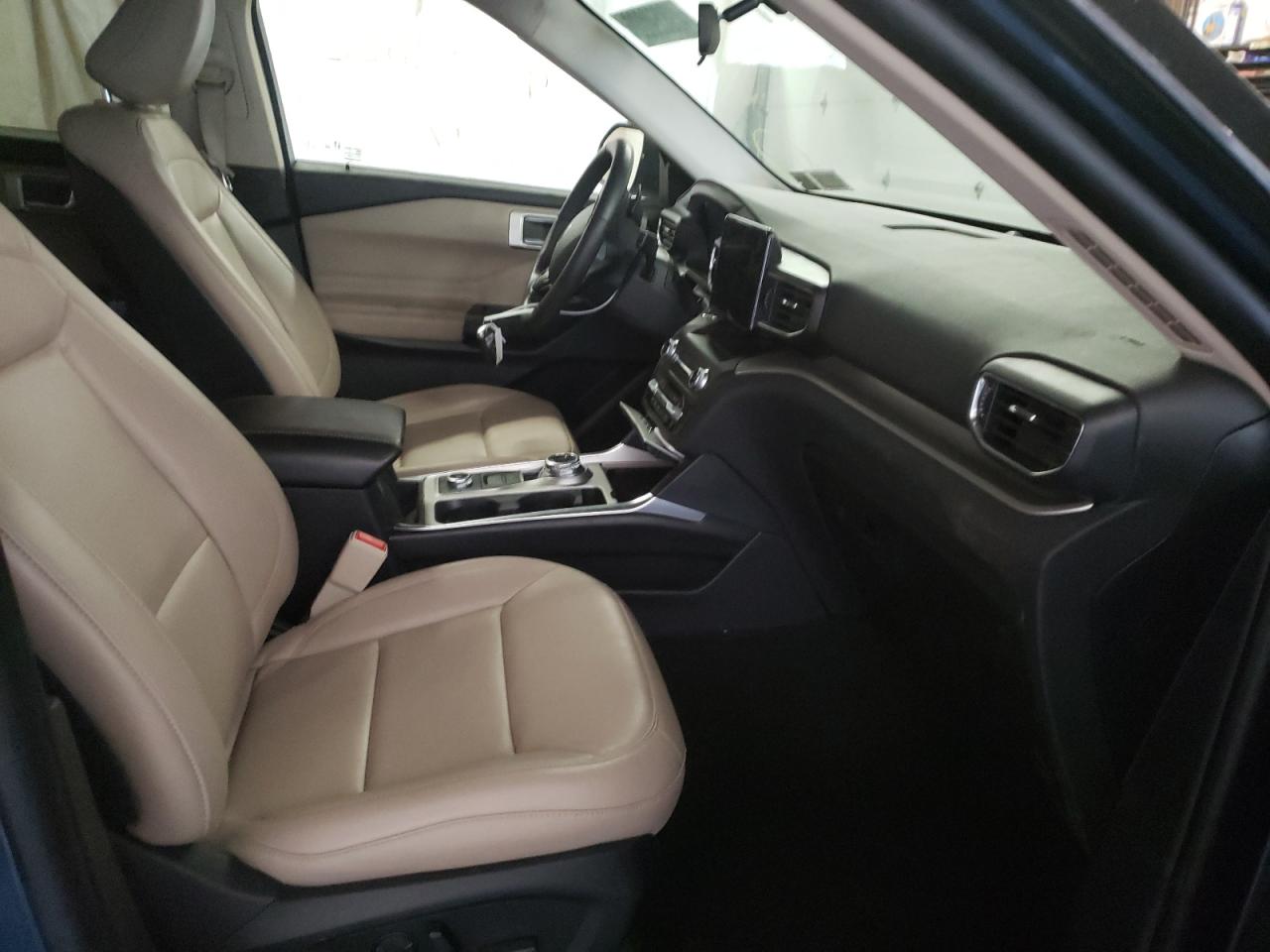 Photo 5 from auction – 2020 FORD EXPLORER X with VIN 1FMSK8DH5LGA50546