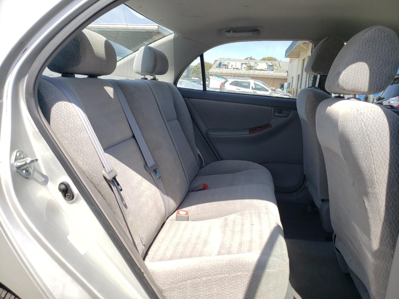 Photo 6 from auction – 2004 TOYOTA COROLLA CE with VIN 1NXBR32E04Z282577