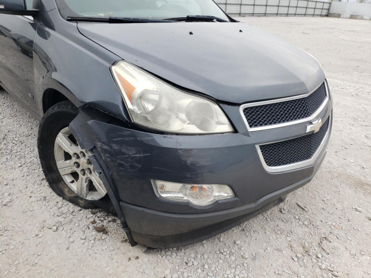 Photo 9 from auction – 2010 CHEVROLET TRAVERSE L with VIN 1GNLVFED9AS133754