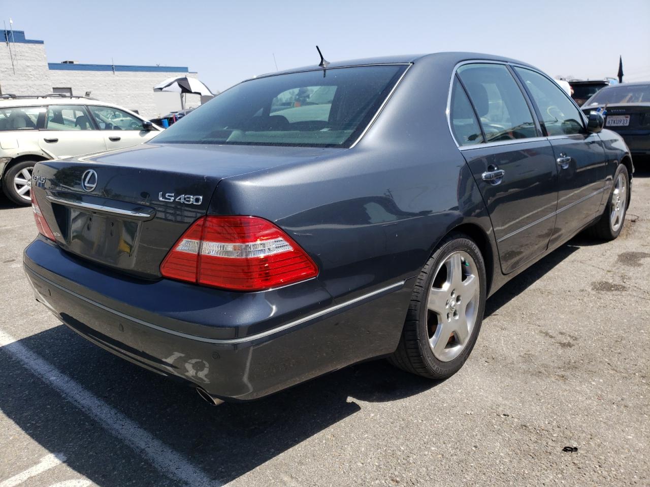 Photo 4 from auction – 2005 LEXUS LS 430 with VIN JTHBN36F655020611