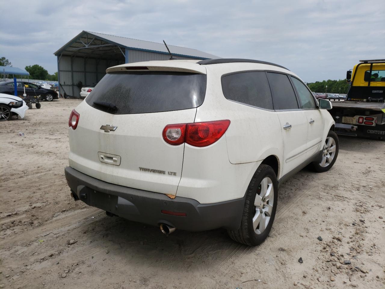 Photo 4 from auction – 2012 CHEVROLET TRAVERSE L with VIN 1GNKRLED3CJ313156