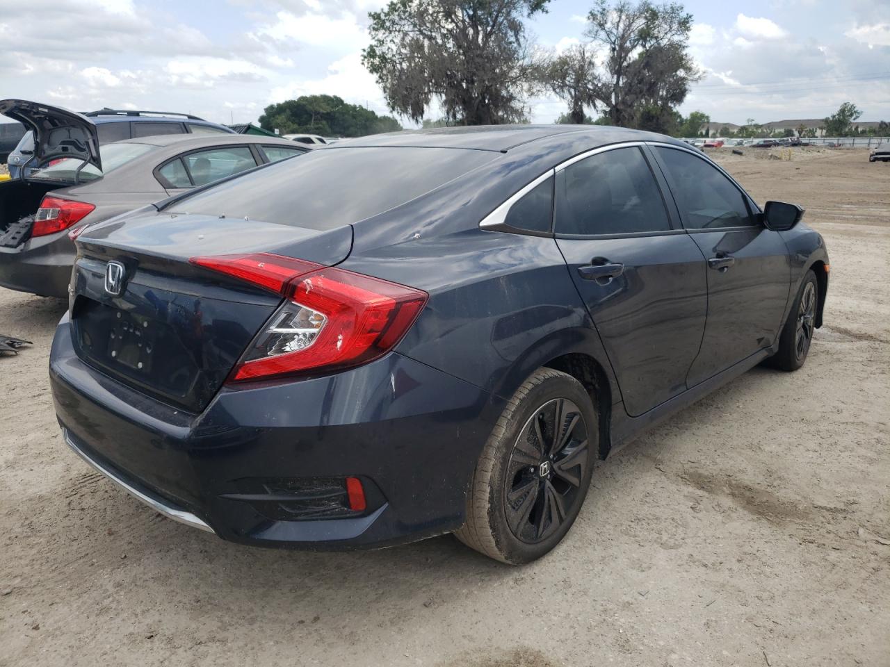 Photo 4 from auction – 2019 HONDA CIVIC LX with VIN 2HGFC2F62KH576861