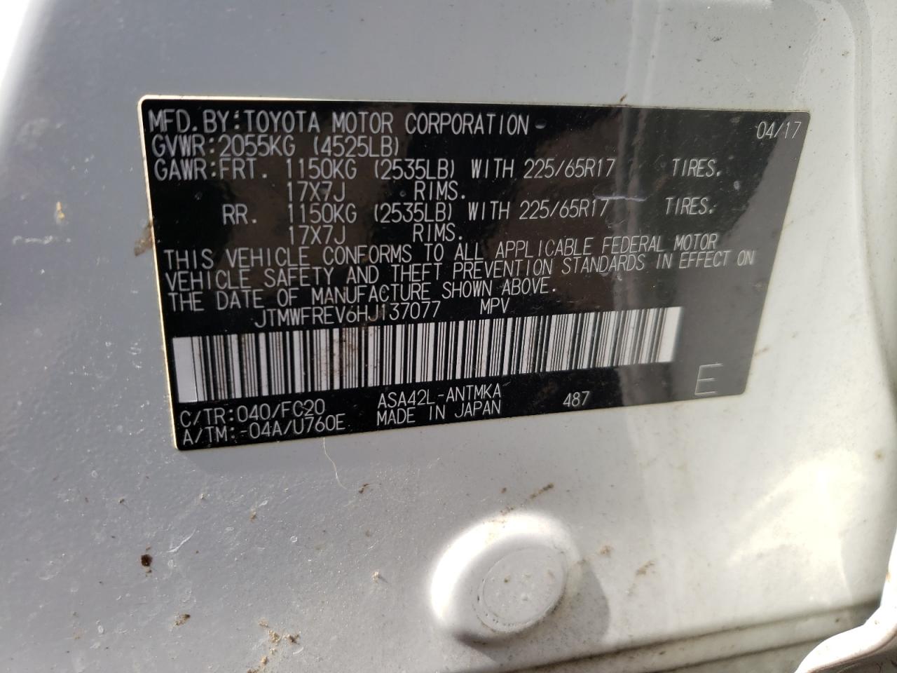 Photo 10 from auction – 2017 TOYOTA RAV4 XLE with VIN JTMWFREV6HJ137077
