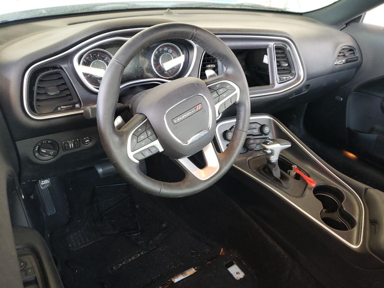 Photo 9 from auction – 2016 DODGE CHALLENGER with VIN 2C3CDZFJ8GH221295