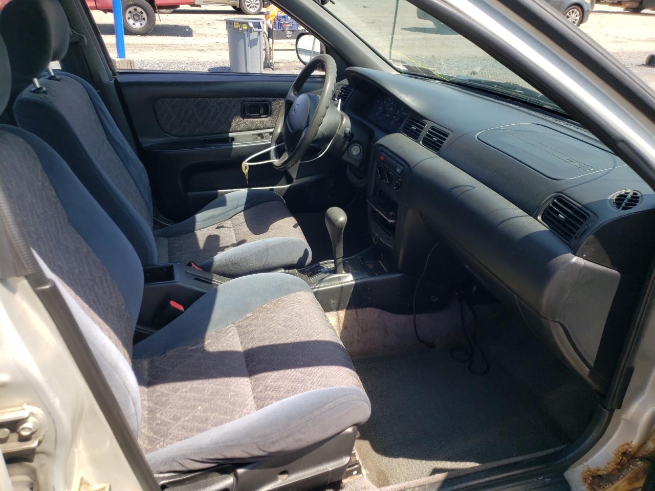 Photo 5 from auction – 1999 NISSAN SENTRA BAS with VIN 1N4AB41D3XC712444