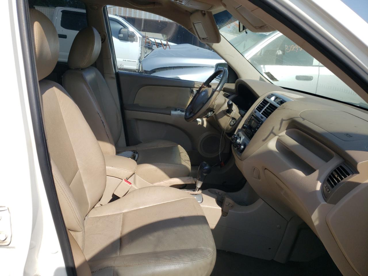 Photo 5 from auction – 2008 KIA SPORTAGE E with VIN KNDJF723087493538