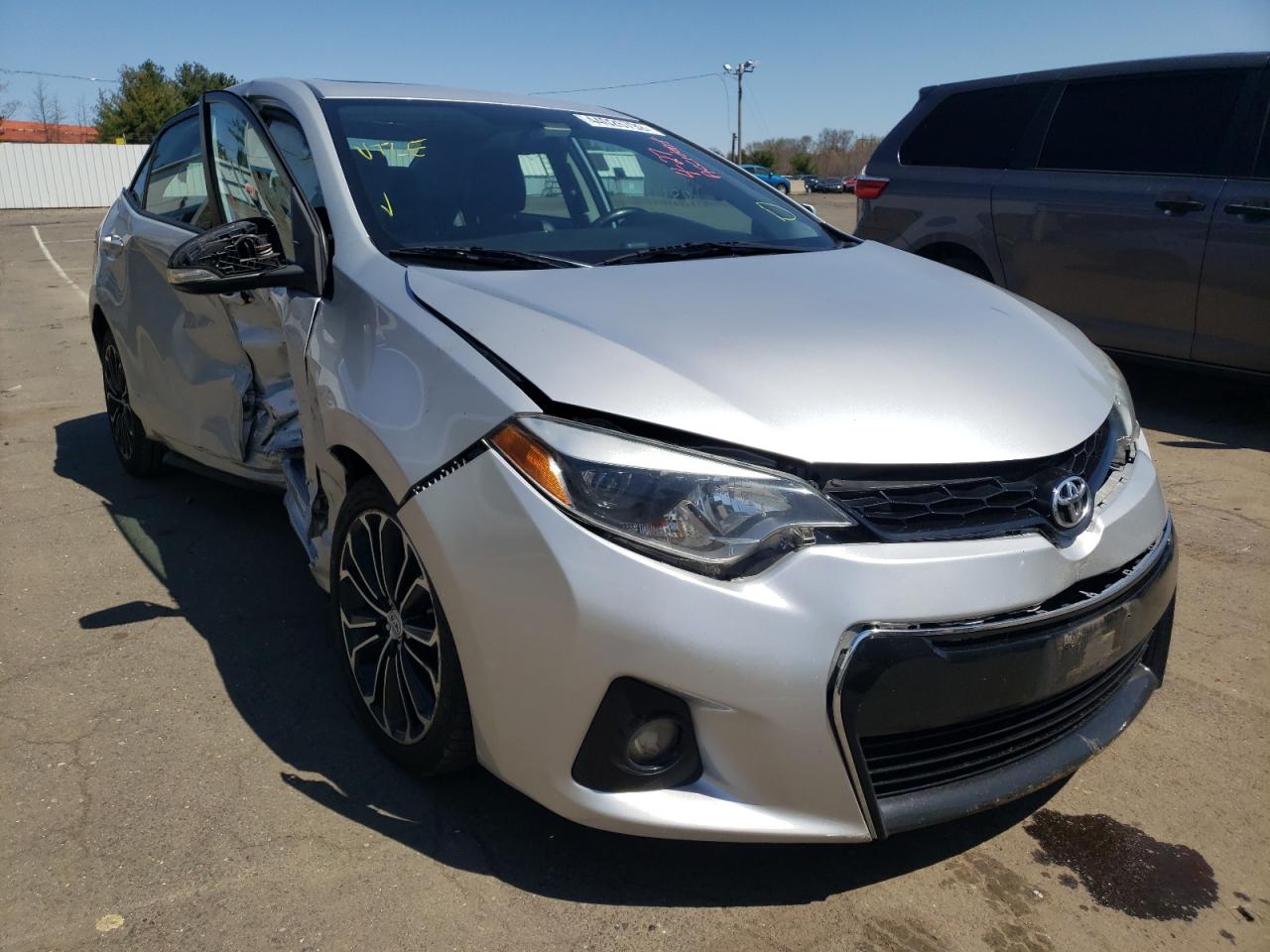 TOYOTA COROLLA L 2015 with VIN 2T1BURHE3FC261607 - Photo from auction