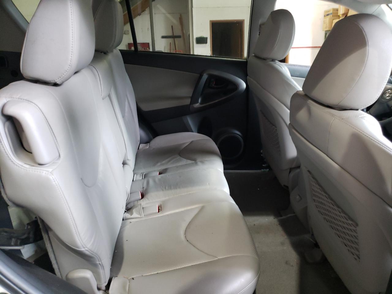 Photo 6 from auction – 2012 TOYOTA RAV4 LIMIT with VIN 2T3DK4DV4CW074465