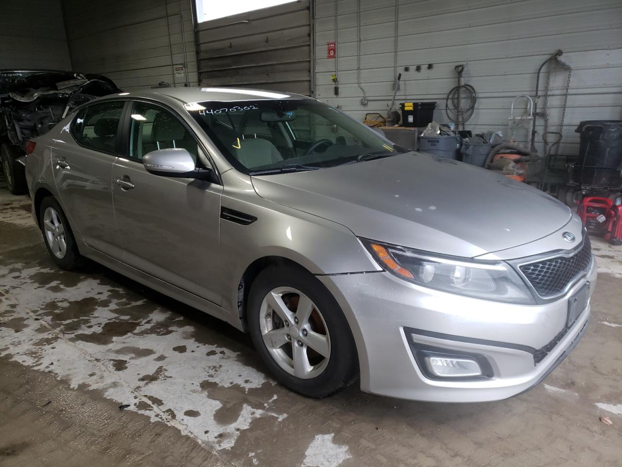 KIA OPTIMA LX 2014 with VIN KNAGM4A73E5479561 - Photo from auction