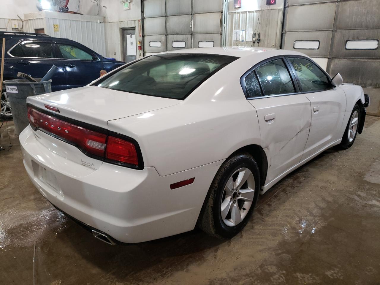 Photo 4 from auction – 2011 DODGE CHARGER with VIN 2B3CL3CG3BH577992