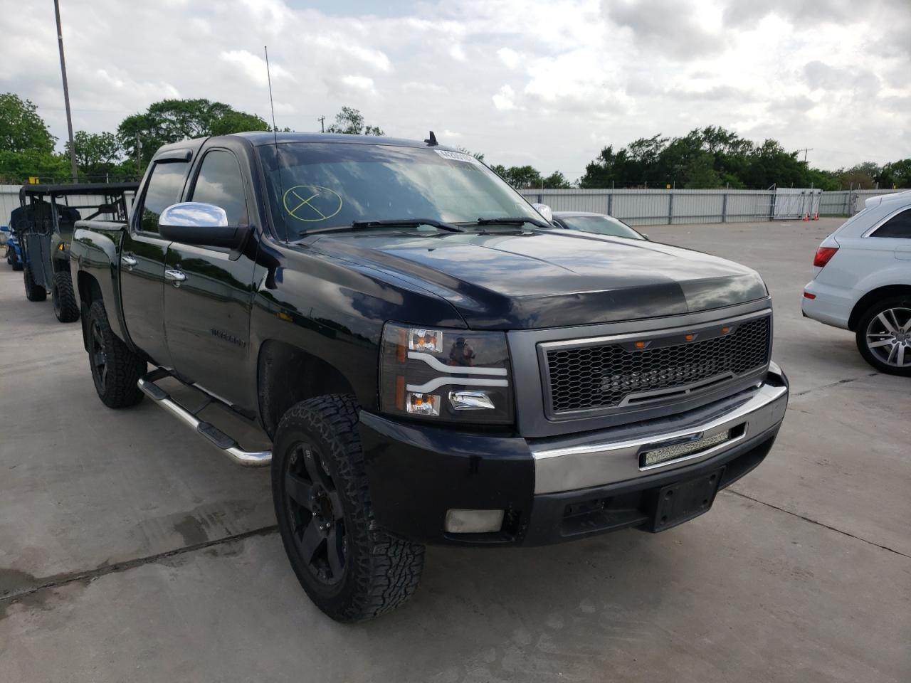 CHEVROLET SILVERADO 2011 con VIN 3GCPCSE01BG136114 - Foto de la subasta