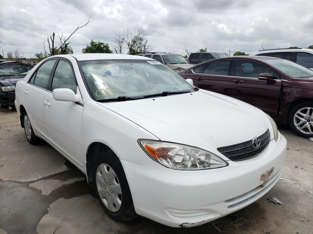 TOYOTA CAMRY LE 2004 with VIN 4T1BE32K14U359863 - Photo from auction