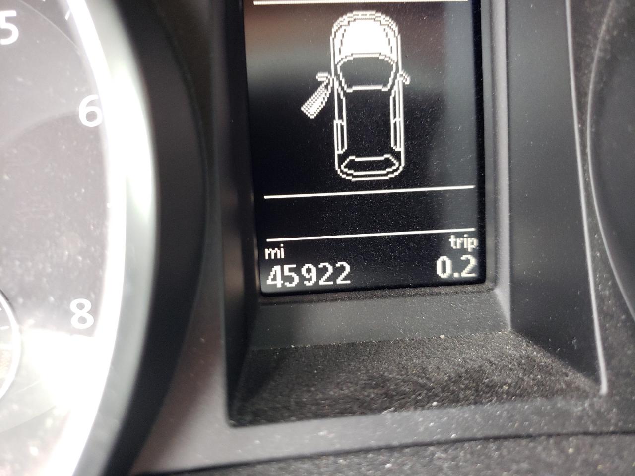 Photo 8 from auction – 2013 VOLKSWAGEN GOLF with VIN WVWDB7AJ7DW129853