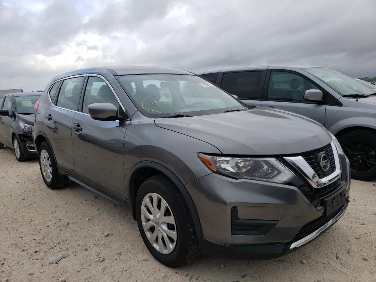 NISSAN ROGUE S 2018 with VIN KNMAT2MV5JP506459 - Photo from auction