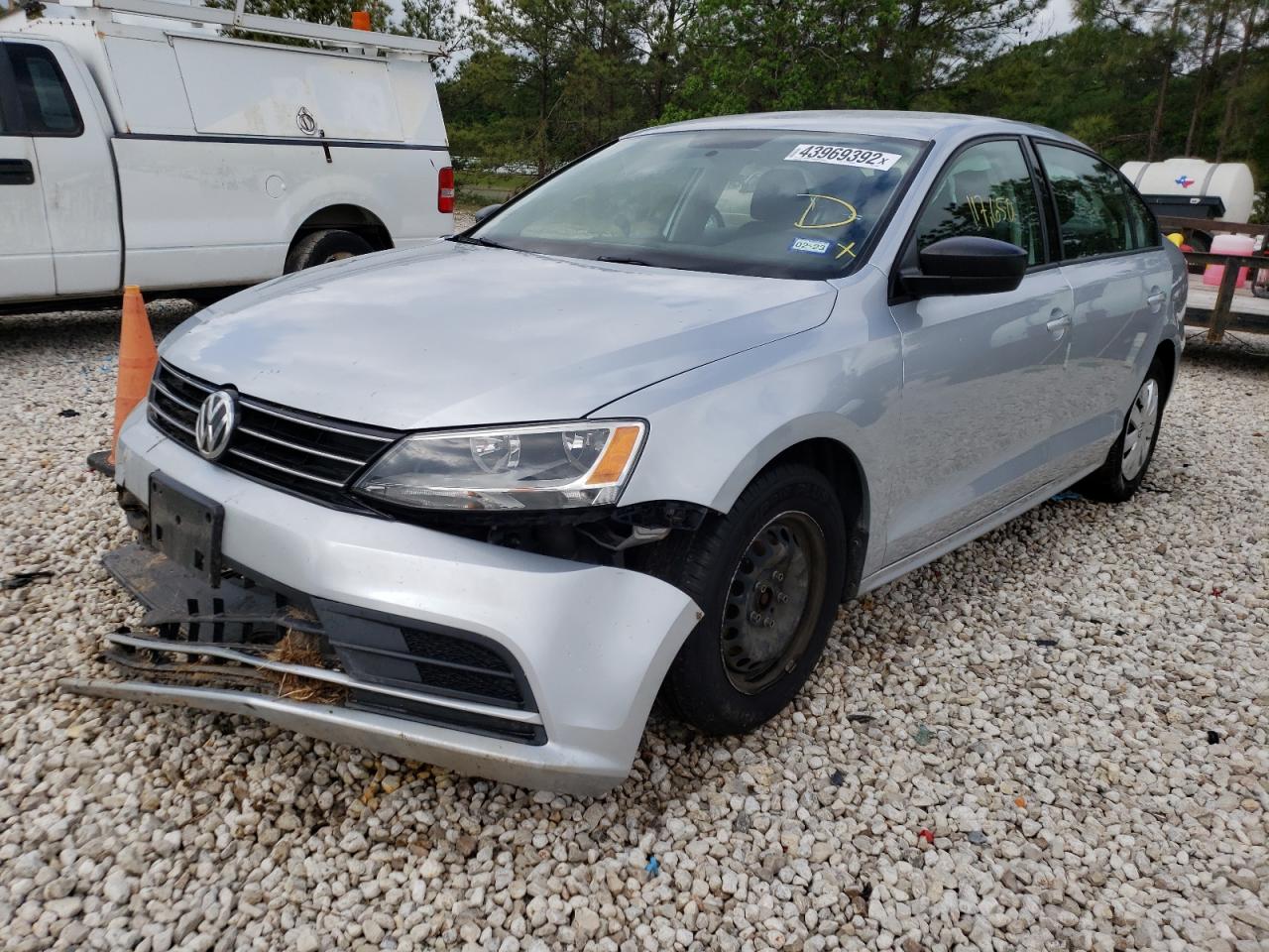Photo 2 from auction – 2015 VOLKSWAGEN JETTA BASE with VIN 3VW2K7AJ7FM425589