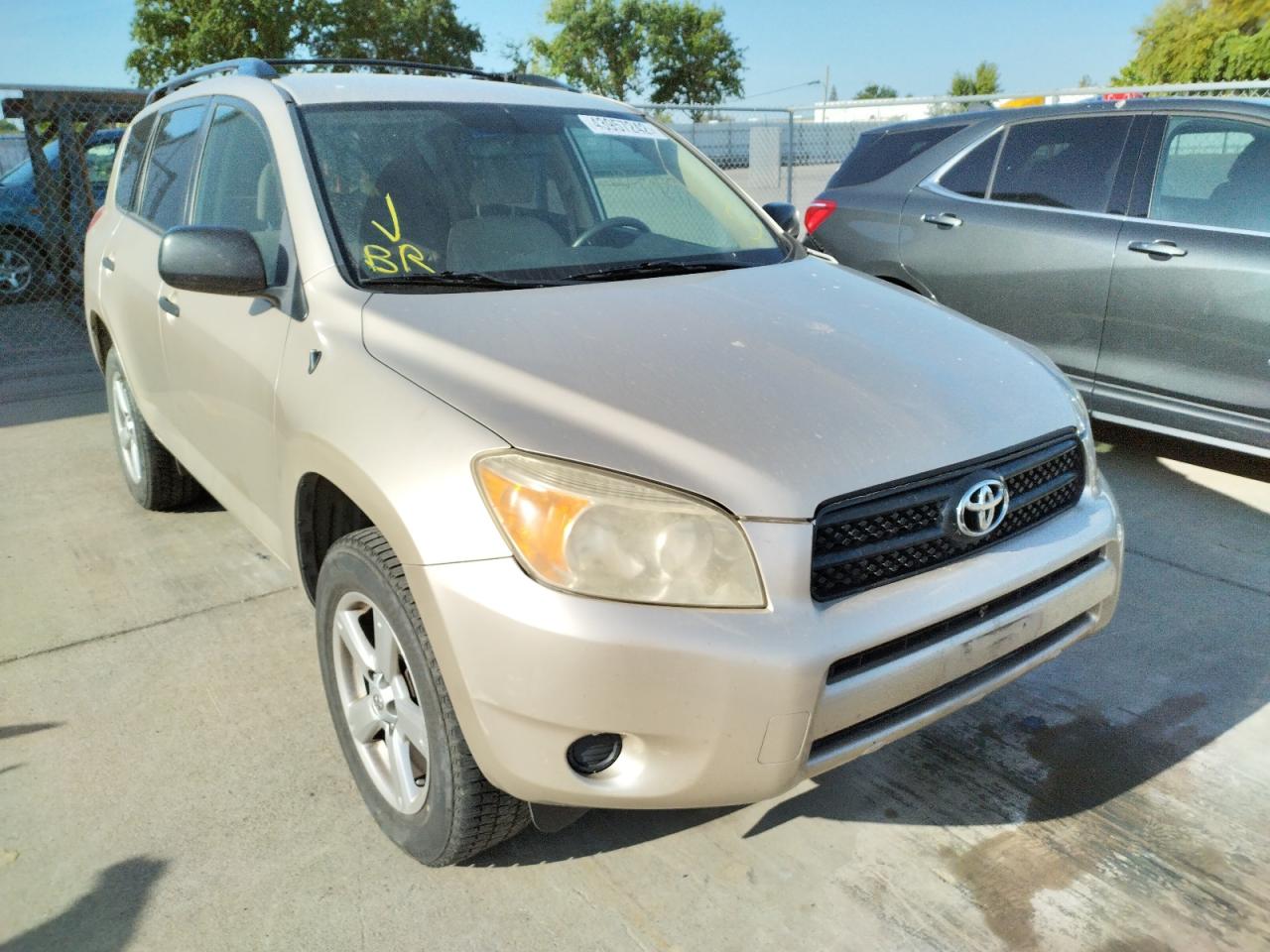 TOYOTA RAV4 2006 with VIN JTMBD33VX65020841 - Photo from auction