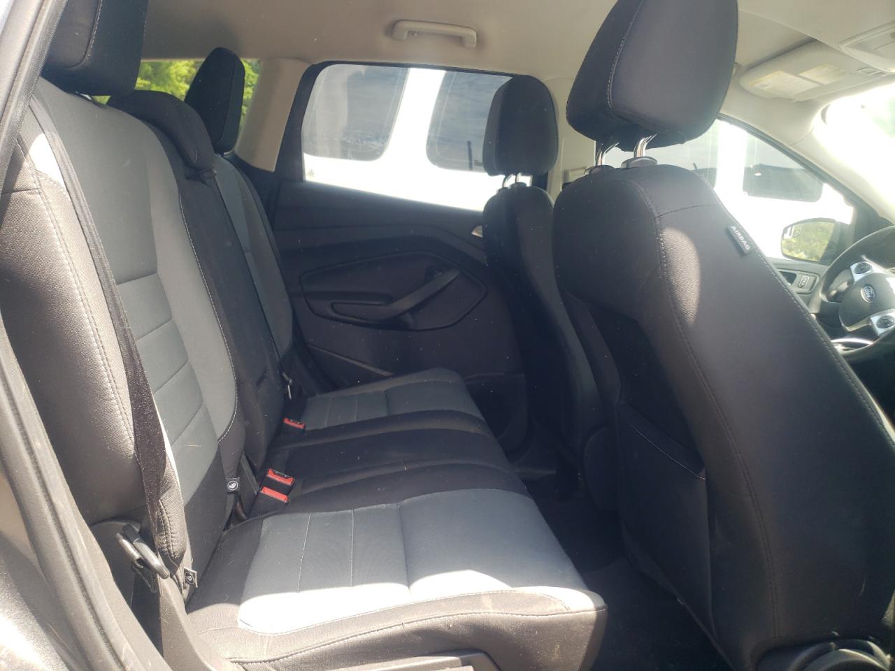 Photo 6 from auction – 2016 FORD ESCAPE SE with VIN 1FMCU0G75GUC55598