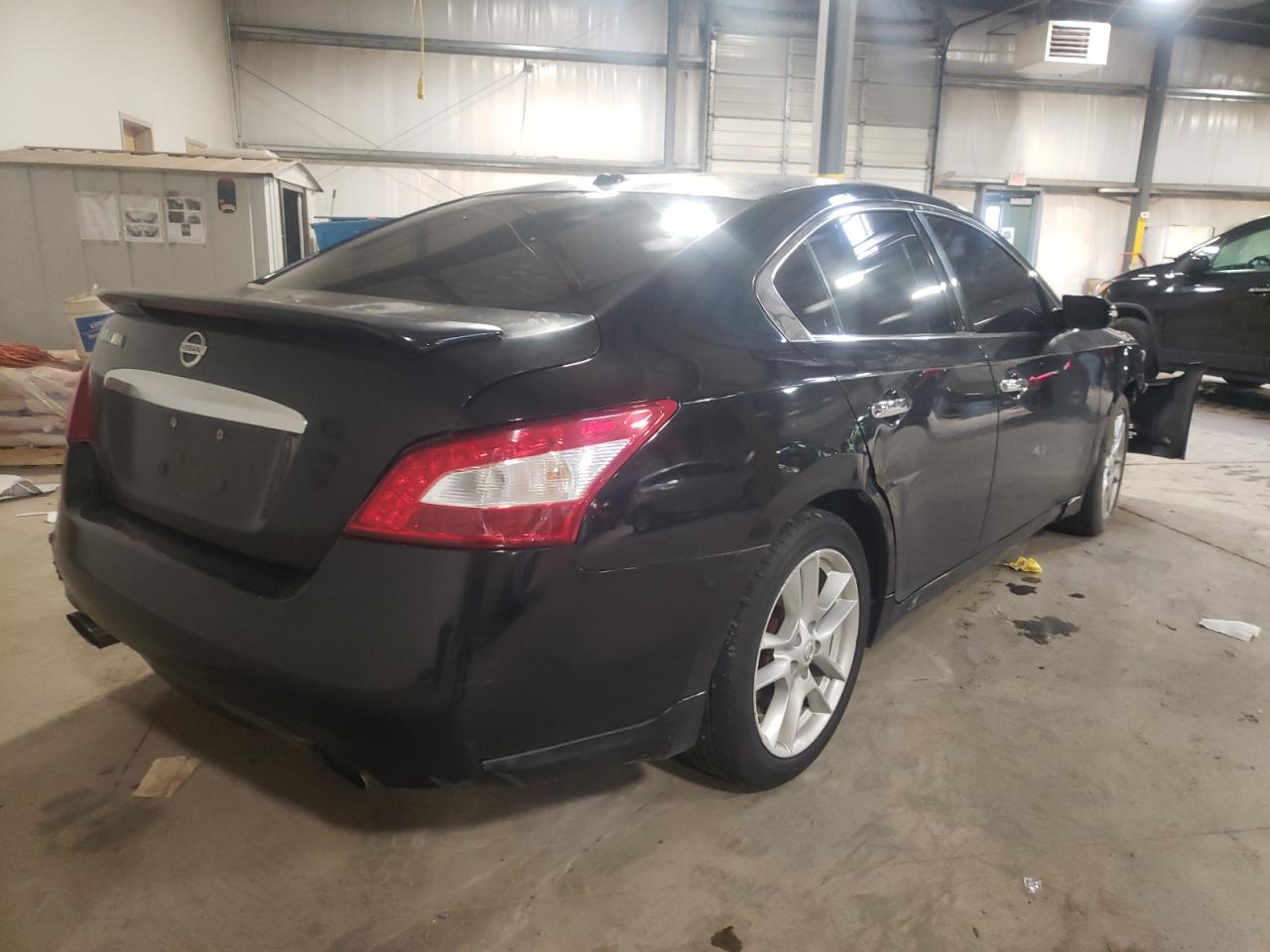 Photo 4 from auction – 2010 NISSAN MAXIMA S with VIN 1N4AA5AP6AC802133