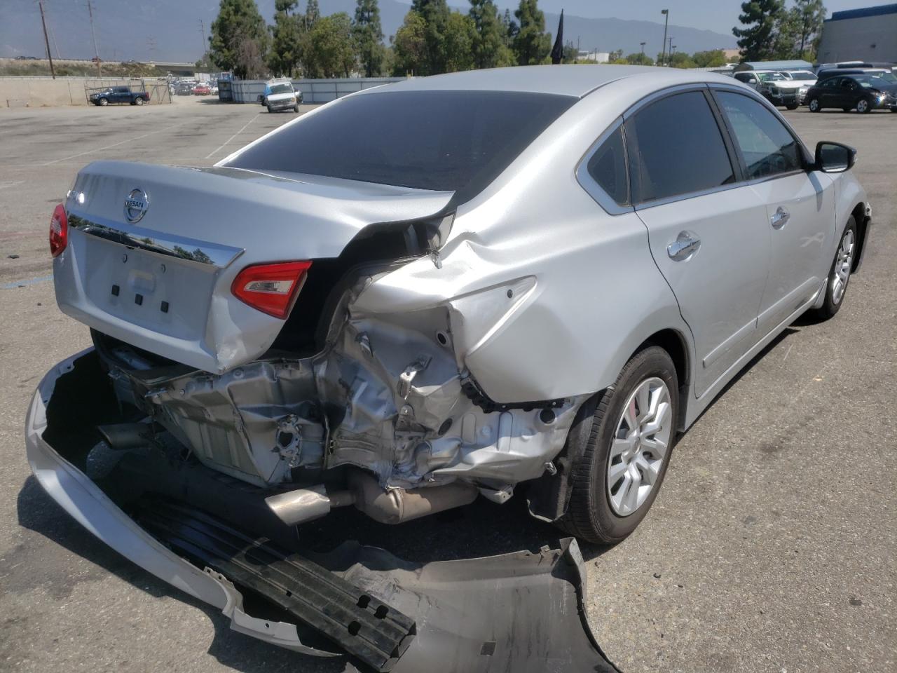 Photo 4 from auction – 2016 NISSAN ALTIMA 2.5 with VIN 1N4AL3AP4GC292498