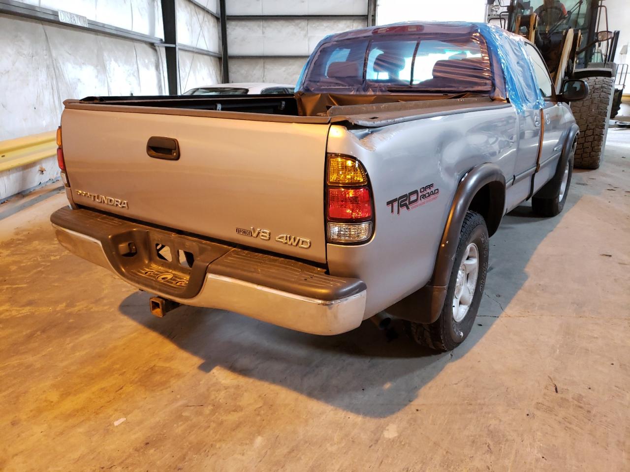 Photo 4 from auction – 2002 TOYOTA TUNDRA ACC with VIN 5TBBT44142S289726